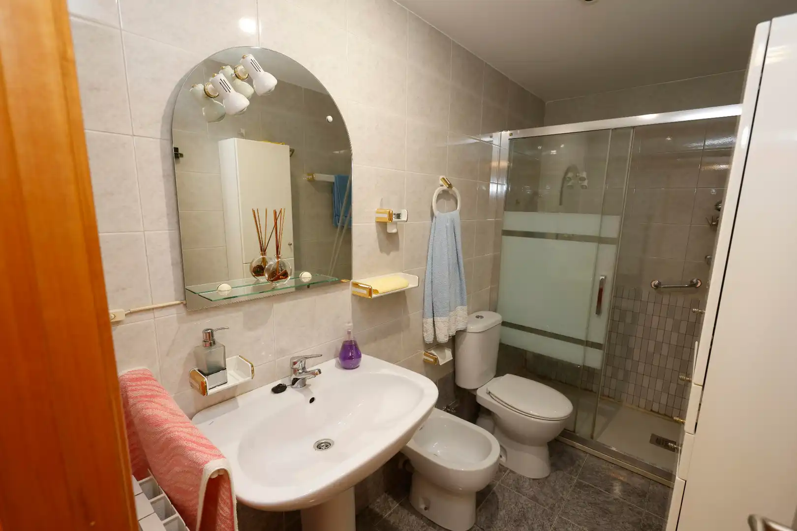 Bathroom of Flat for sale in Delicias