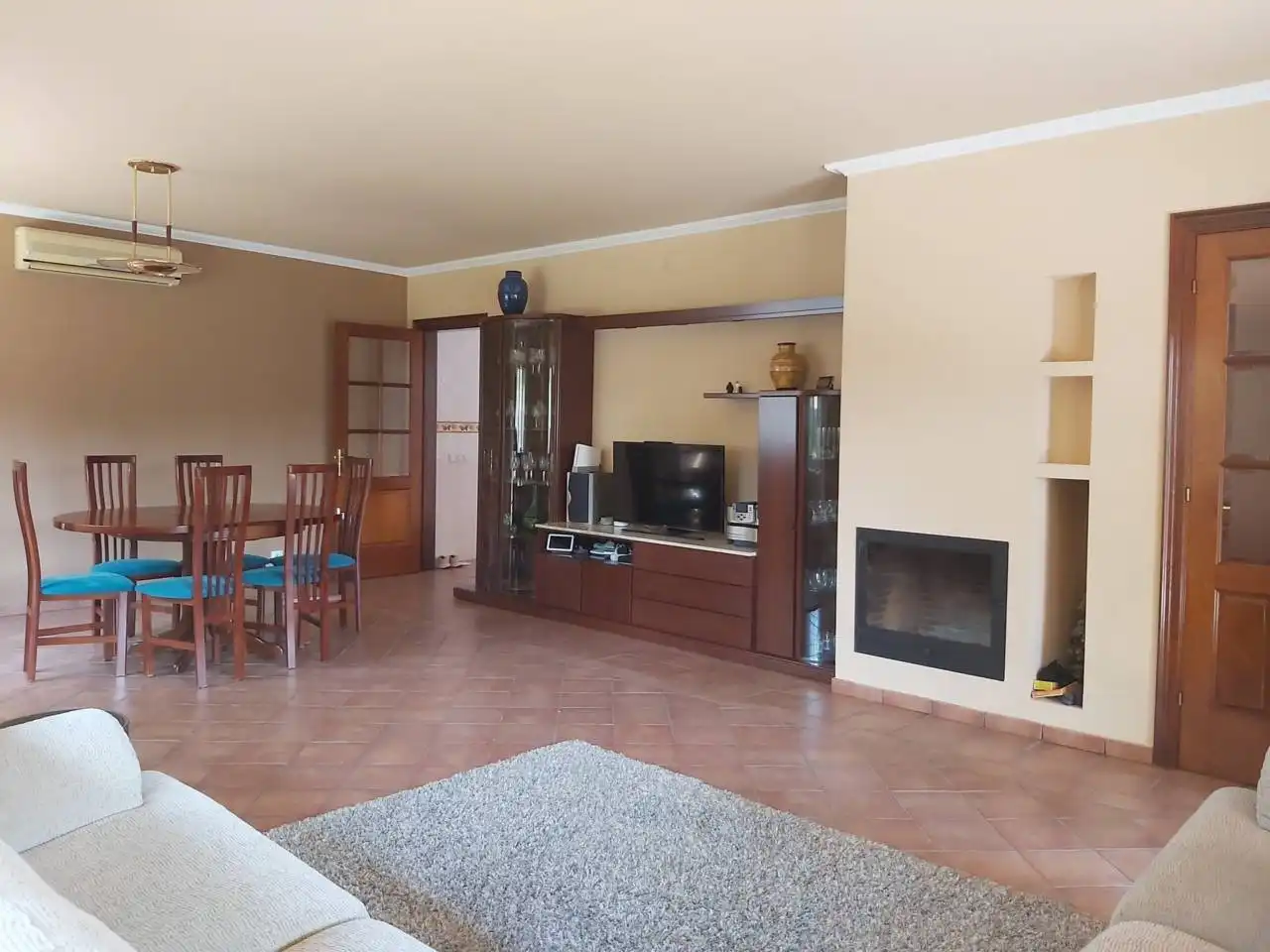 Living room of Houses for rent in Sant Cugat del Vallès  with Air Conditioner, Heating and Private garden