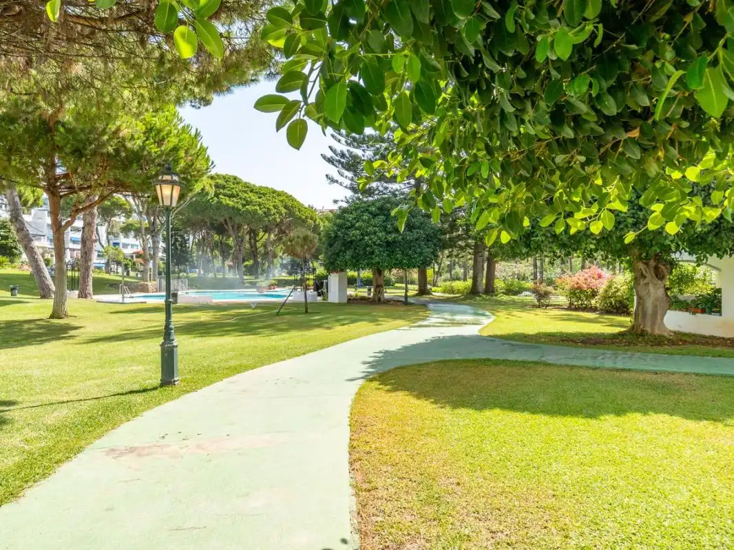 Garden of Flat for sale in Marbella  with Air Conditioner, Heating and Private garden