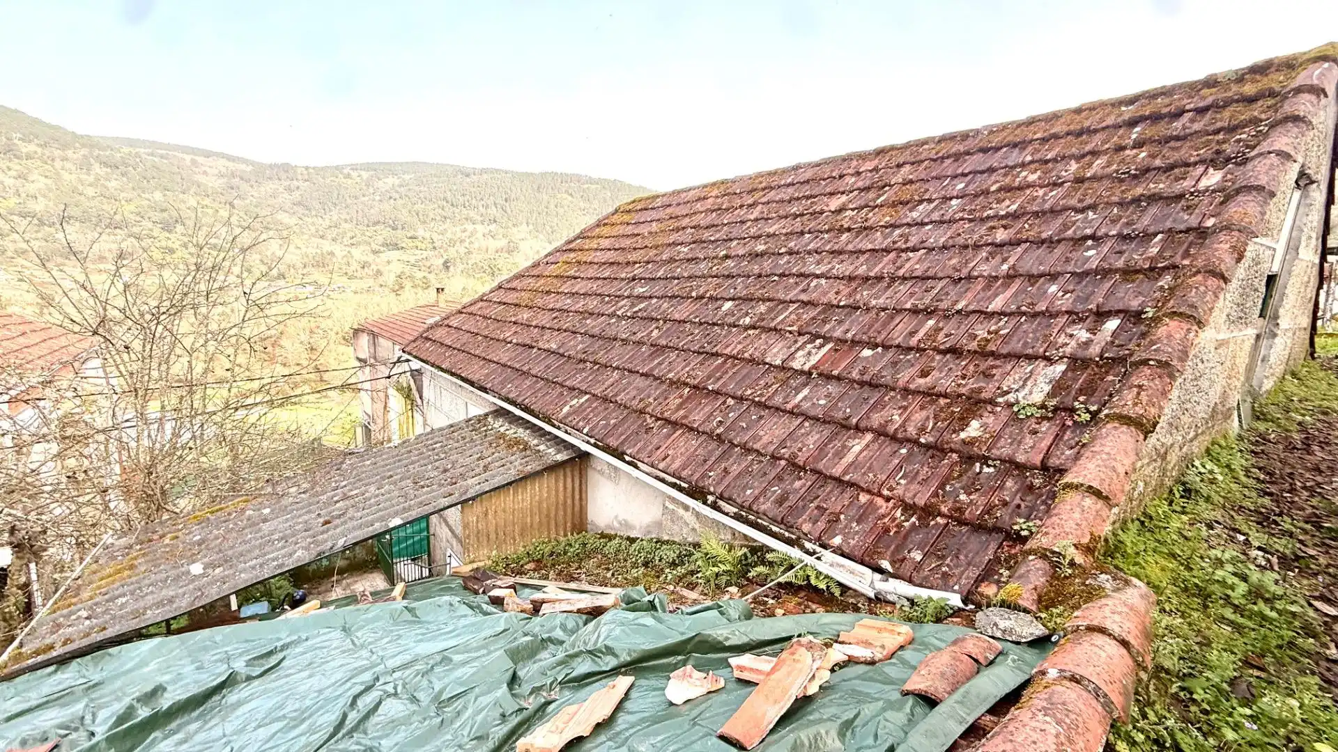 Vista exterior de Casa o xalet en venda en A Arnoia amb Jardí privat i Moblat