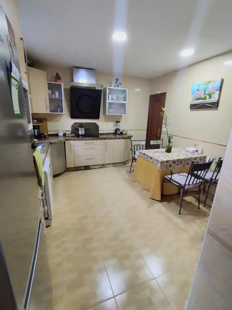 Cocina de Casa adosada en venta en Burguillos con Terraza y Piscina comunitaria