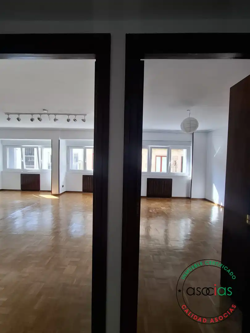 Sala d'estar de Pis en venda en Gijón  amb Calefacció