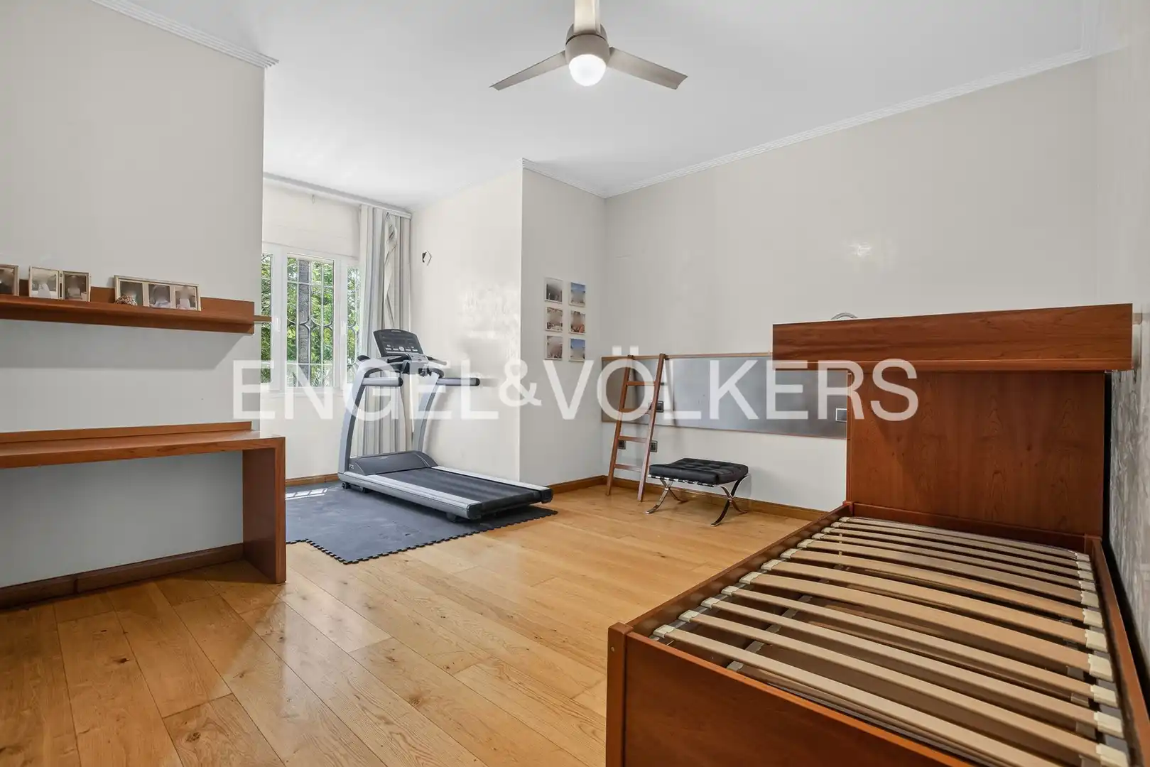 Bedroom of Houses for sale in Bormujos  with Heating