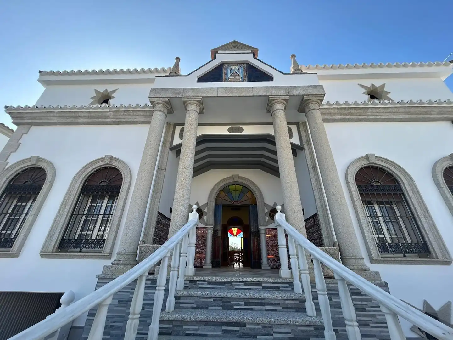 Detached house with pool for sale in Utrera ciudad