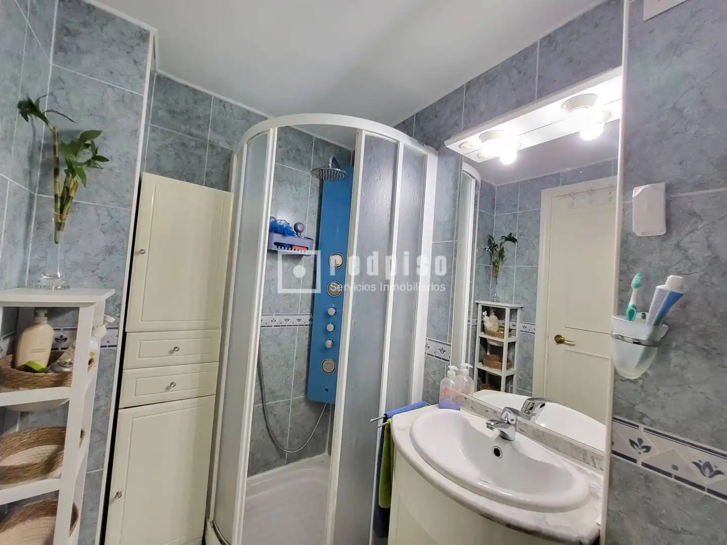 Baño de Piso en venta en Valdemoro con Aire acondicionado, Calefacción y Jardín privado