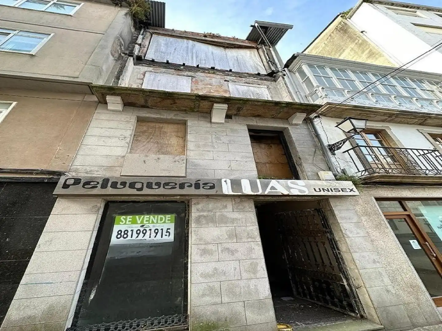 Vista exterior de Pis en venda en Viveiro