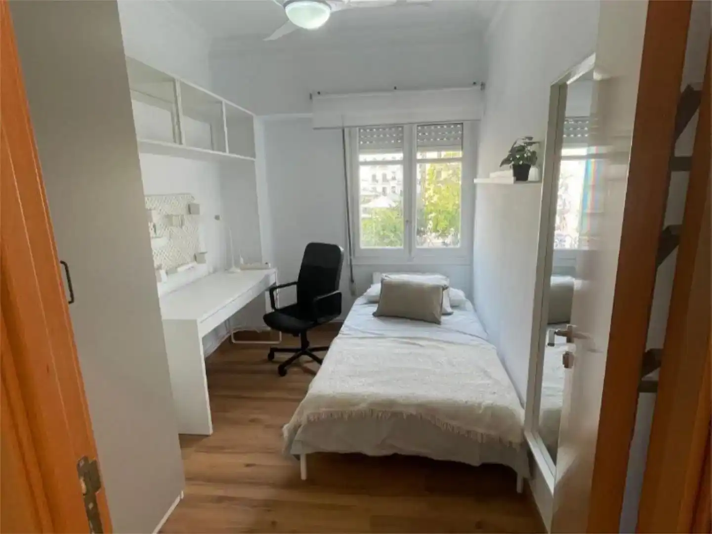 Schlafzimmer von Wohnung zur Miete in  Valencia Capital