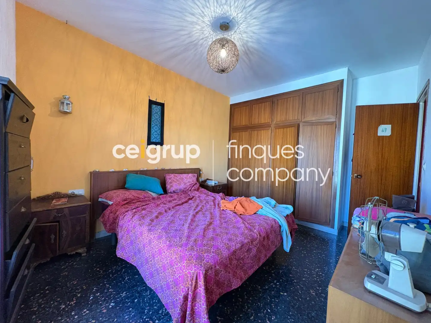 Habitación de Piso en venta en Sarrià de Ter con Calefacción y Terraza