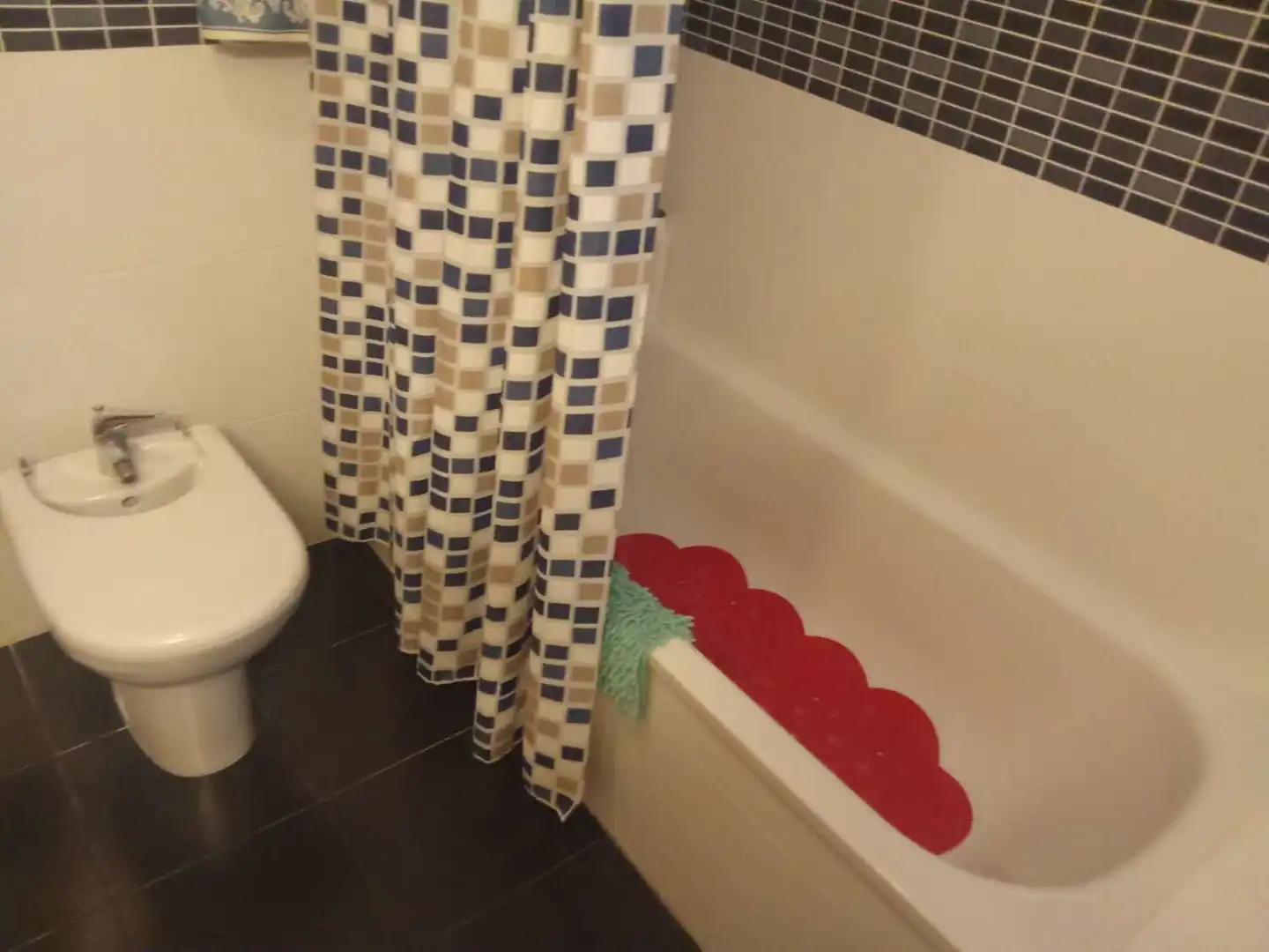 Bany de Pis en venda en Almazora / Almassora amb Aire condicionat i Terrassa