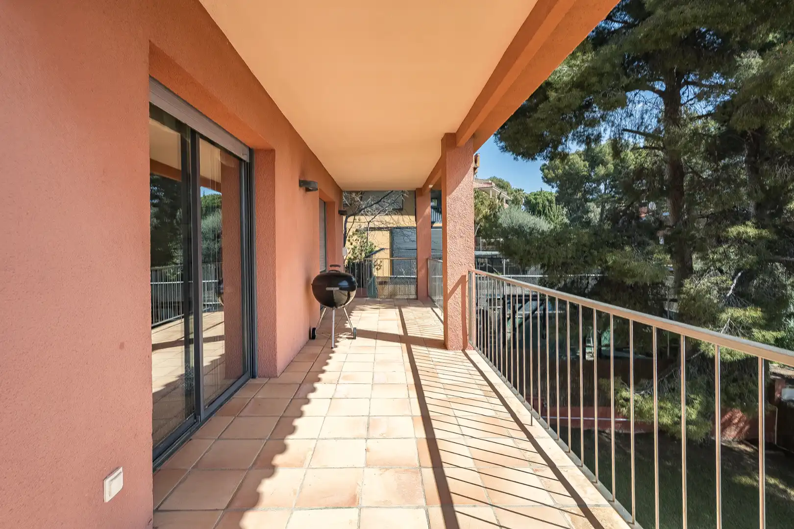 Terrassa de Casa o xalet en venda en Castelldefels amb Aire condicionat, Calefacció i Jardí privat