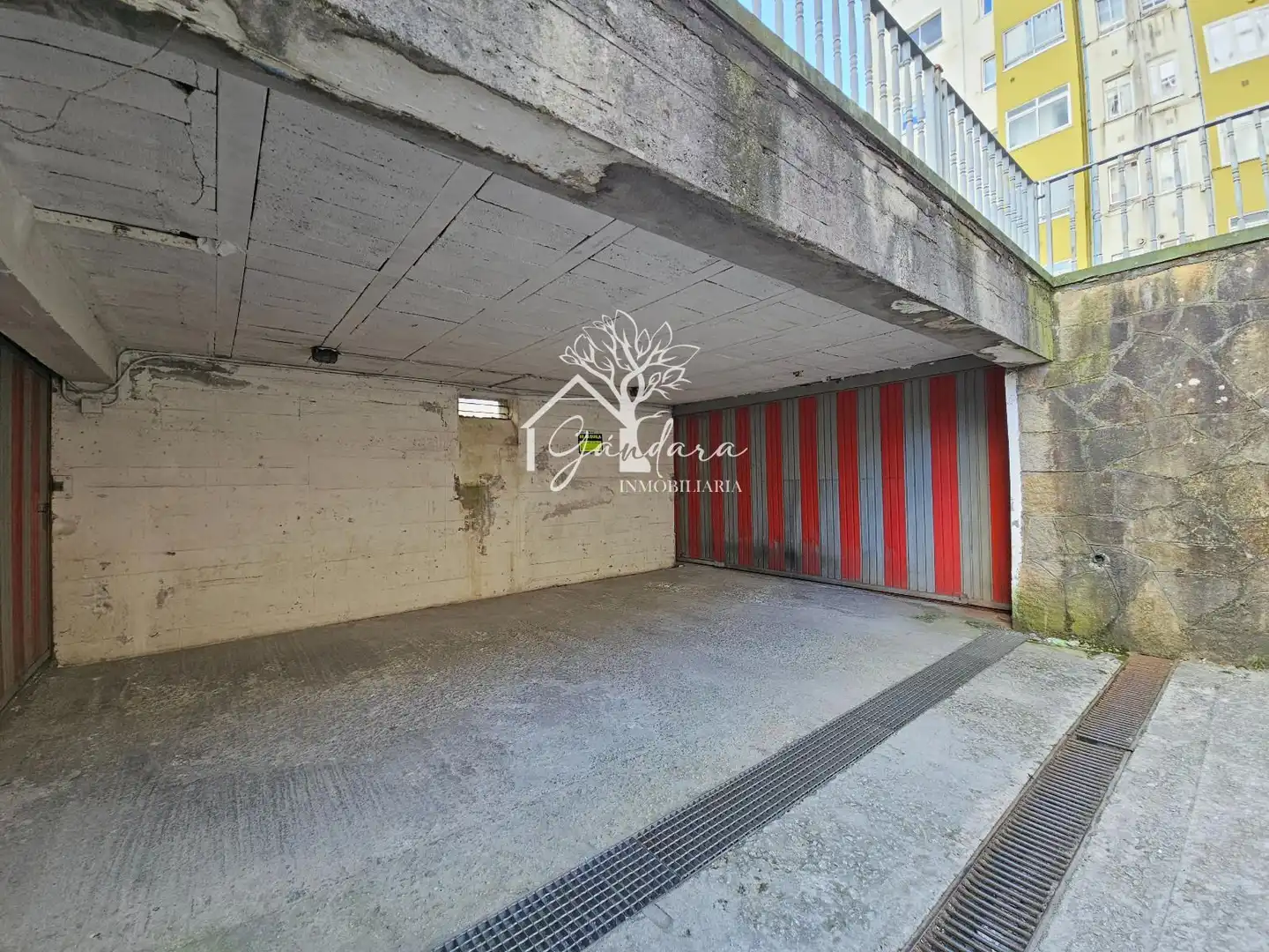 Aparcament de Pis en venda en Ferrol amb Calefacció, Terrassa i Traster