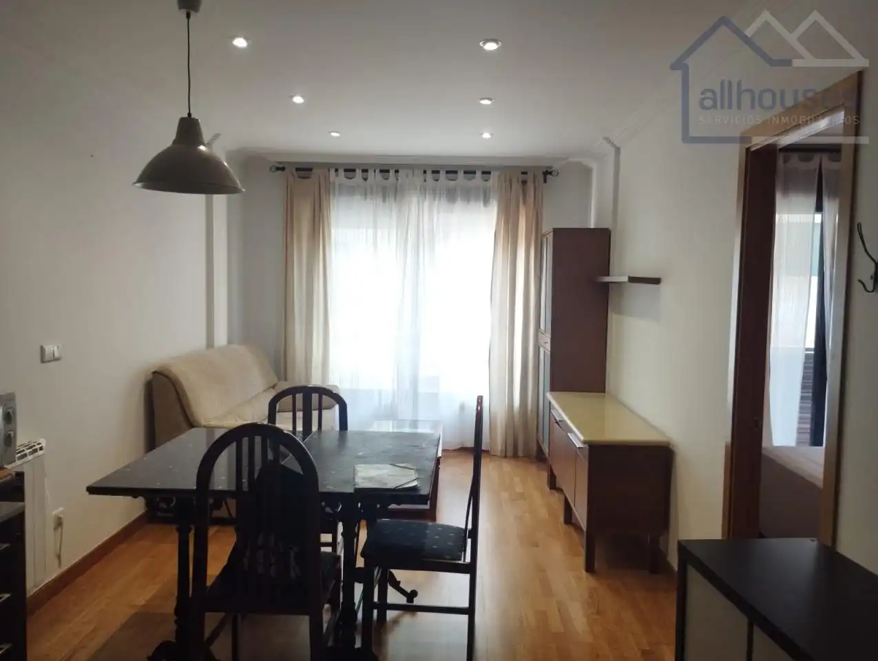 Sala d'estar de Apartament en venda en O Rosal   amb Calefacció i Balcó