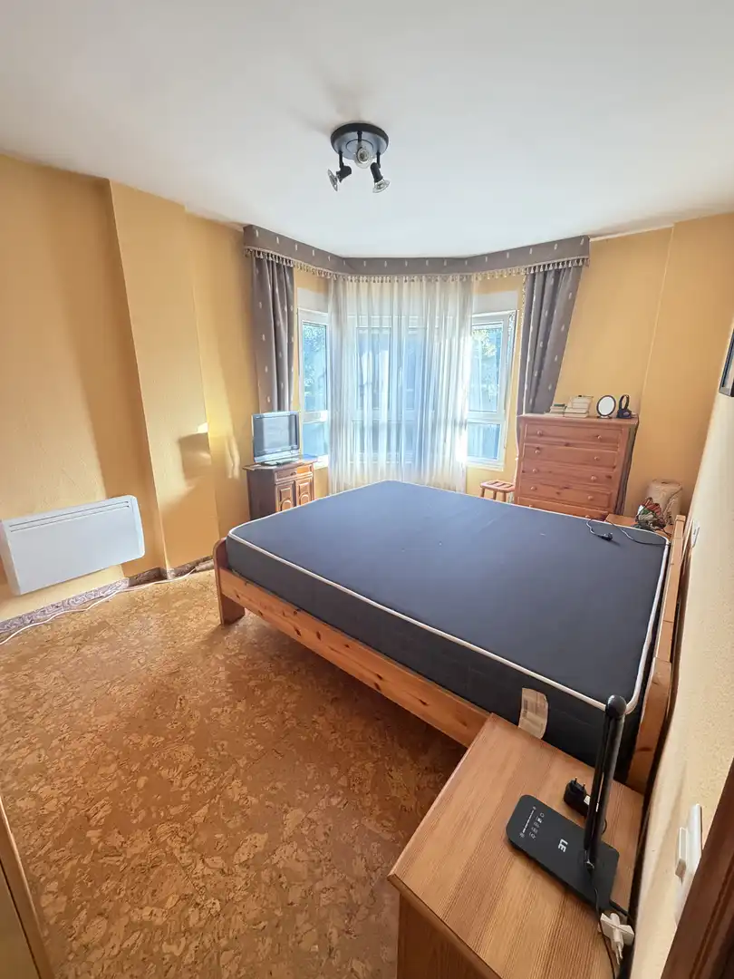 Habitación de Piso en venta en Castrillón con Jardín privado, Trastero y Amueblado