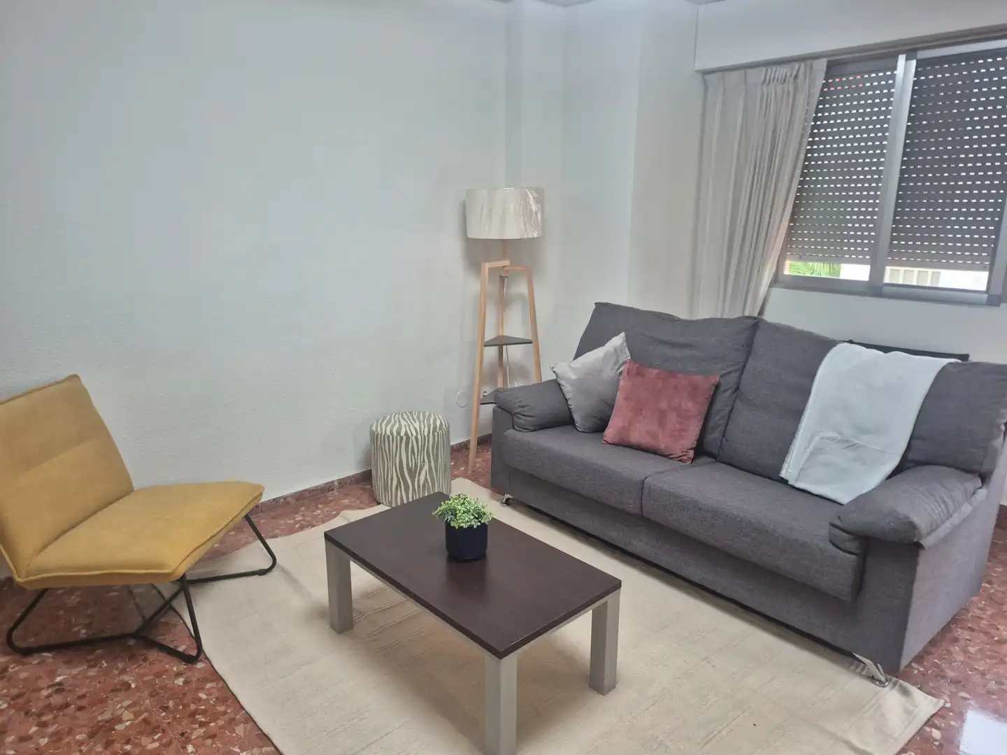 Sala de estar de Piso de alquiler en Moncada con Aire acondicionado, Calefacción y Terraza
