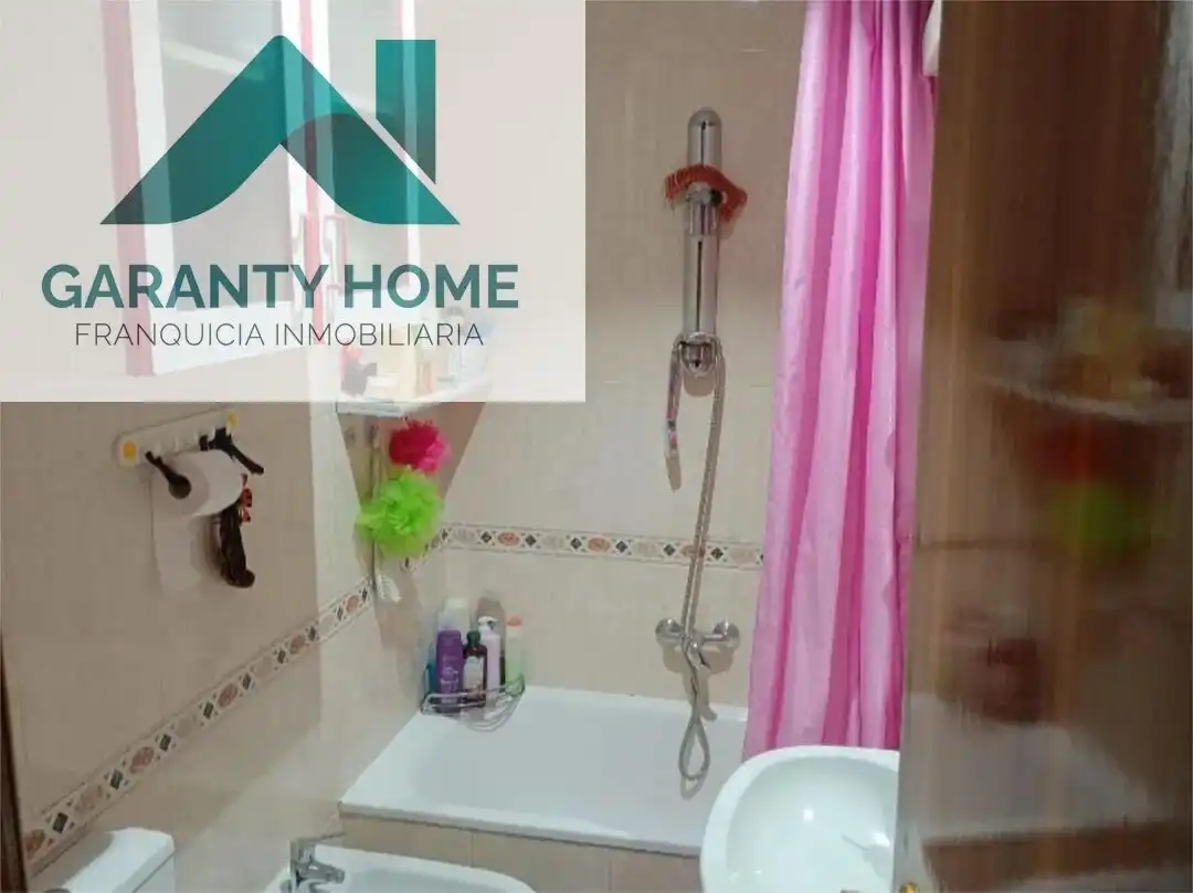 Baño de Piso en venta en Torredelcampo con Trastero, Amueblado y Balcón