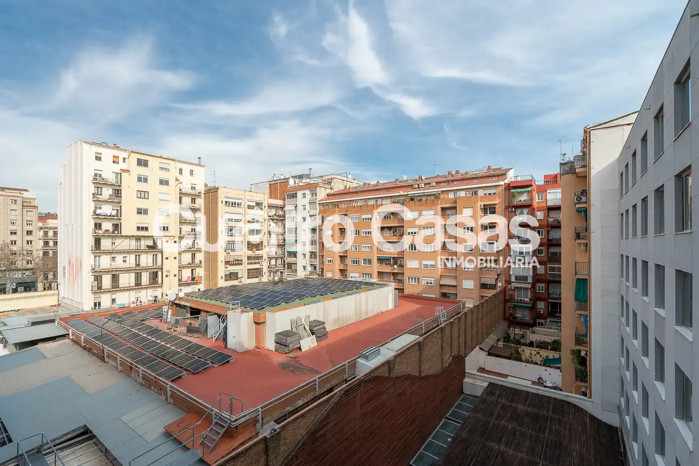 Außenansicht von Wohnung zum Verkauf in  Barcelona Capital mit Klimaanlage, Heizung und Möbliert