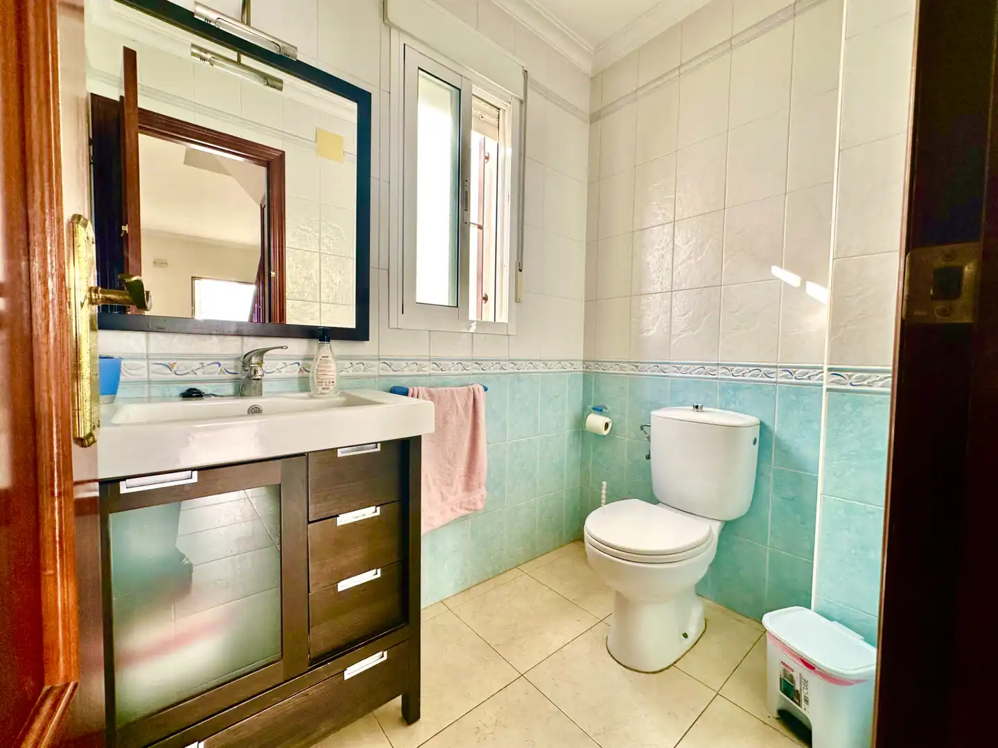 Terraced house with terrace for sale in Calle Isla Canela, imagen 5