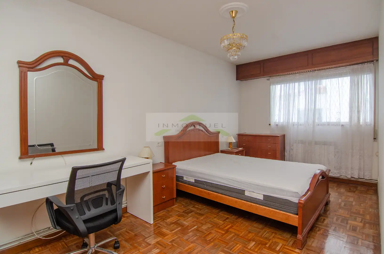 Schlafzimmer von Wohnung zur Miete in A Coruña Capital  mit Heizung, Parkett und Terrasse
