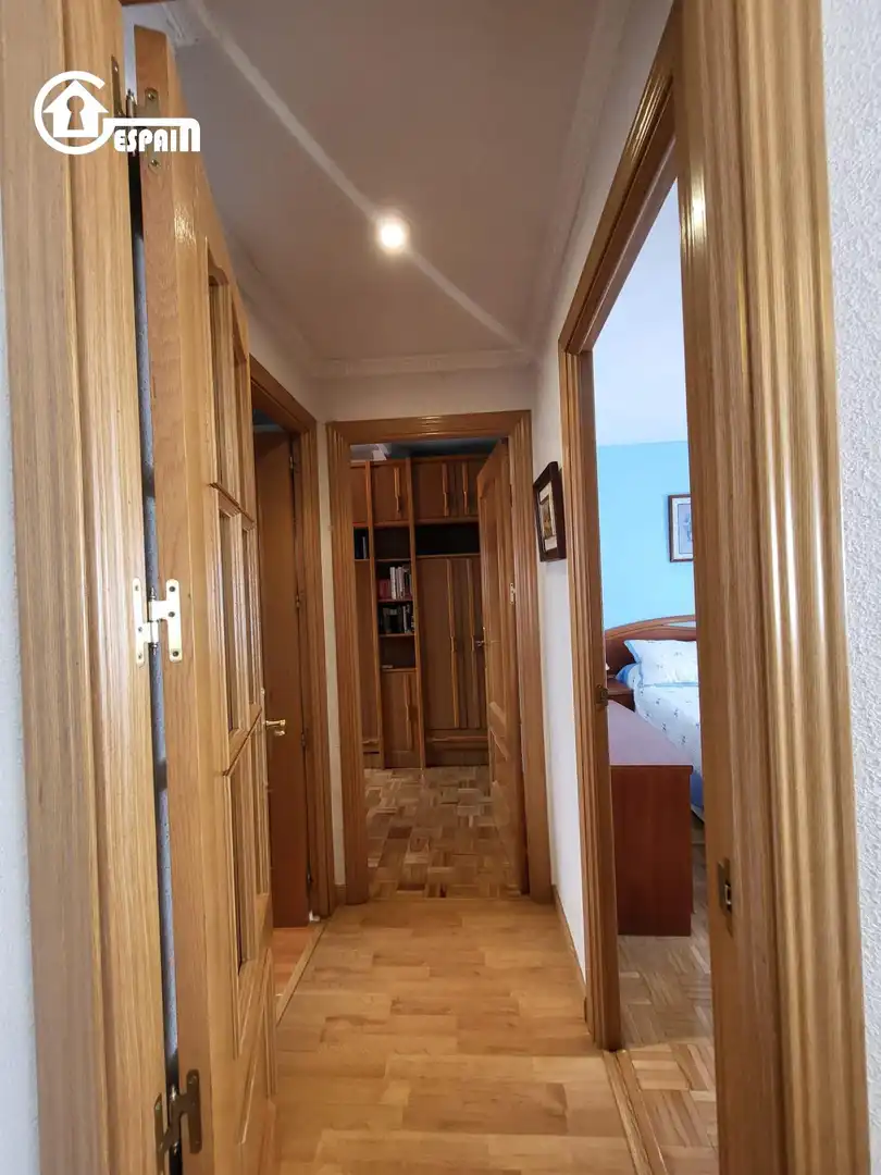 Wohnung zum Verkauf in Madrid mit Heizung, Terrasse und Möbliert