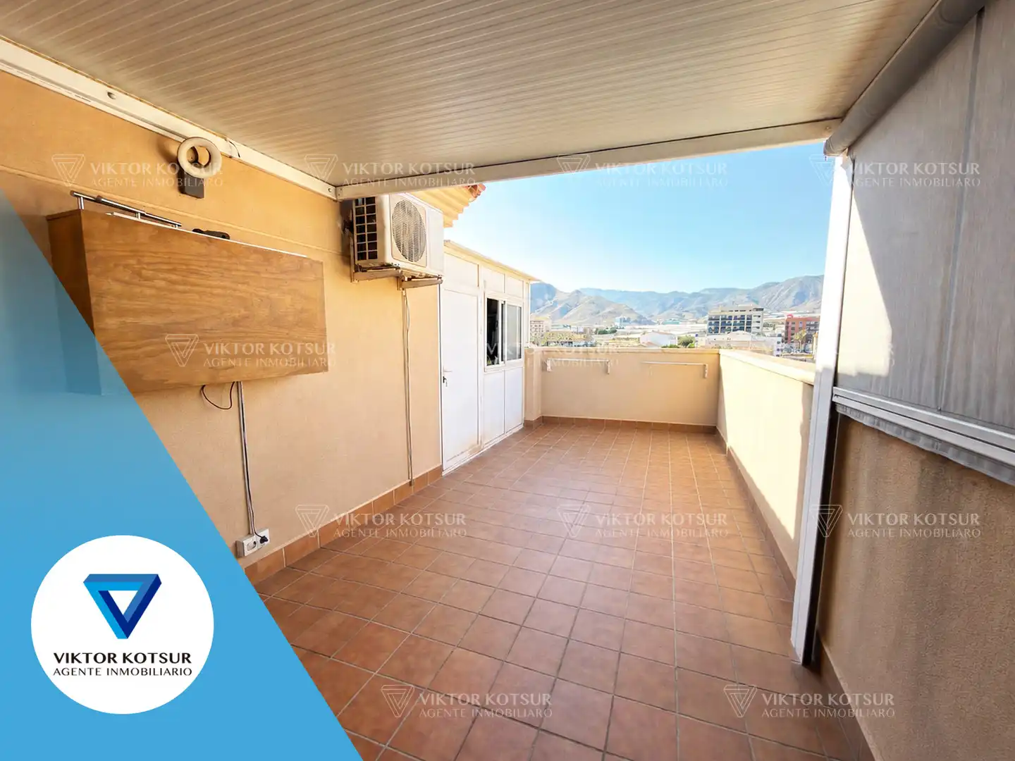 Balcony of Attic for sale in Roquetas de Mar  with Air Conditioner, Parquet flooring and Terrace