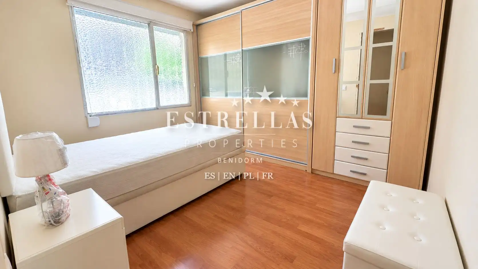 Bedroom of Apartments for sale in Benidorm  with Air Conditioner, Swimming Pool and Furnished