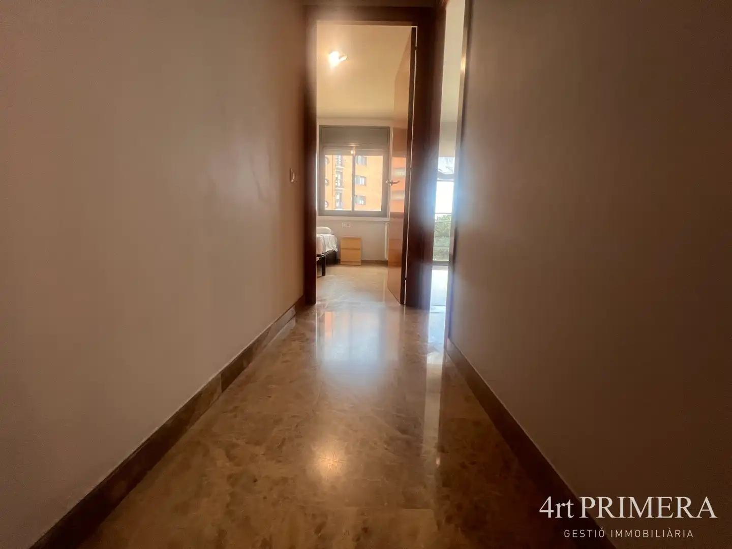 Appartamento con ascensore in affitto a Instituts, imagen 10