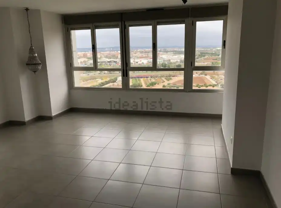 Habitación de Piso de alquiler en Valencia con Aire acondicionado, Calefacción y Horno