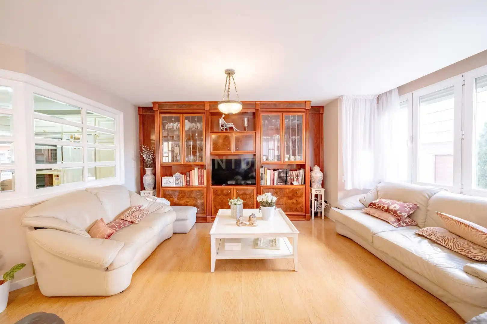 Sala d'estar de Edifici en venda en Alzira