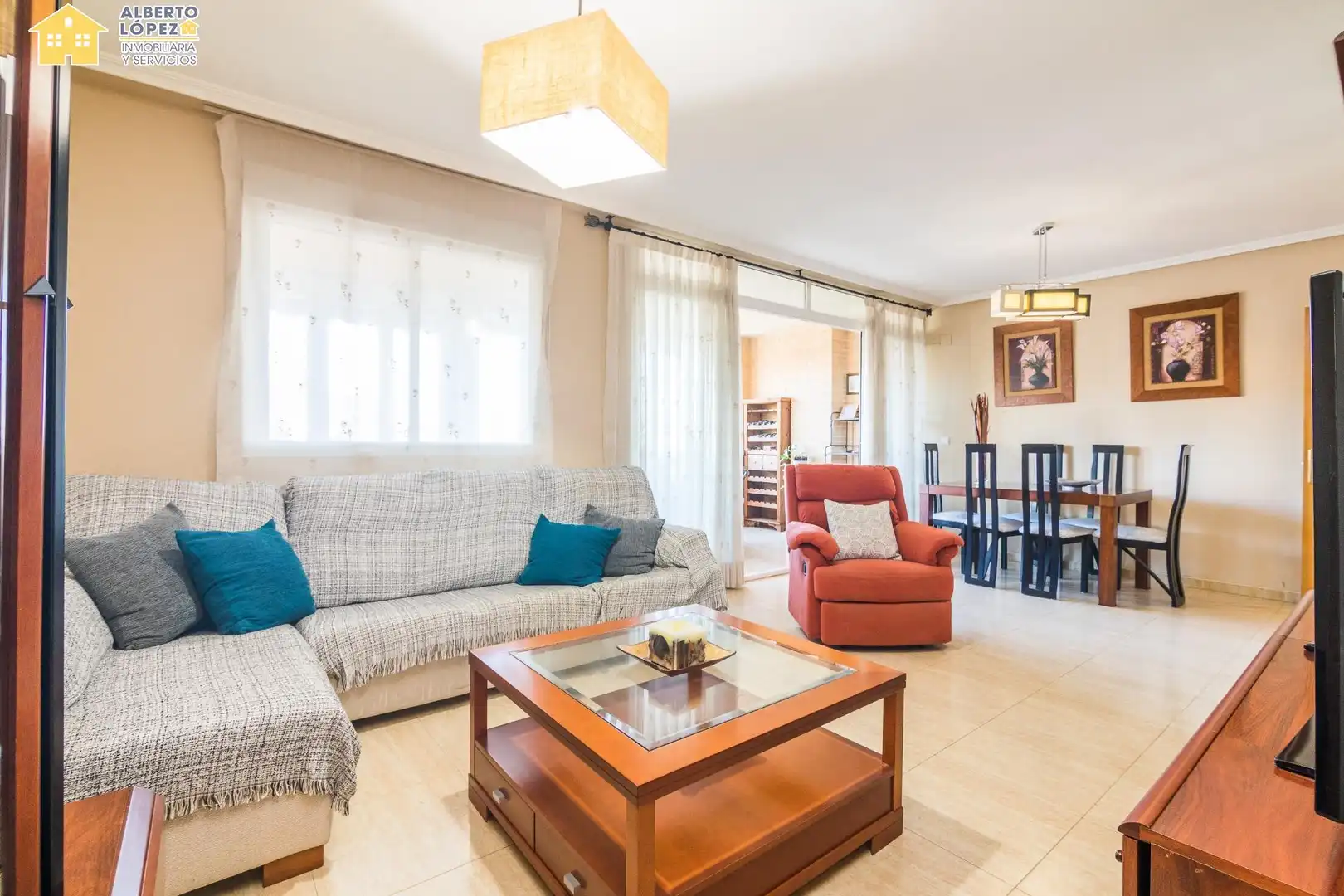 Sala de estar de Apartamento en venta en Alicante / Alacant con Aire acondicionado, Calefacción y Piscina comunitaria