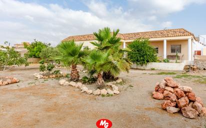 Jardí de Casa o xalet en venda en  Almería Capital amb Jardí privat i Piscina