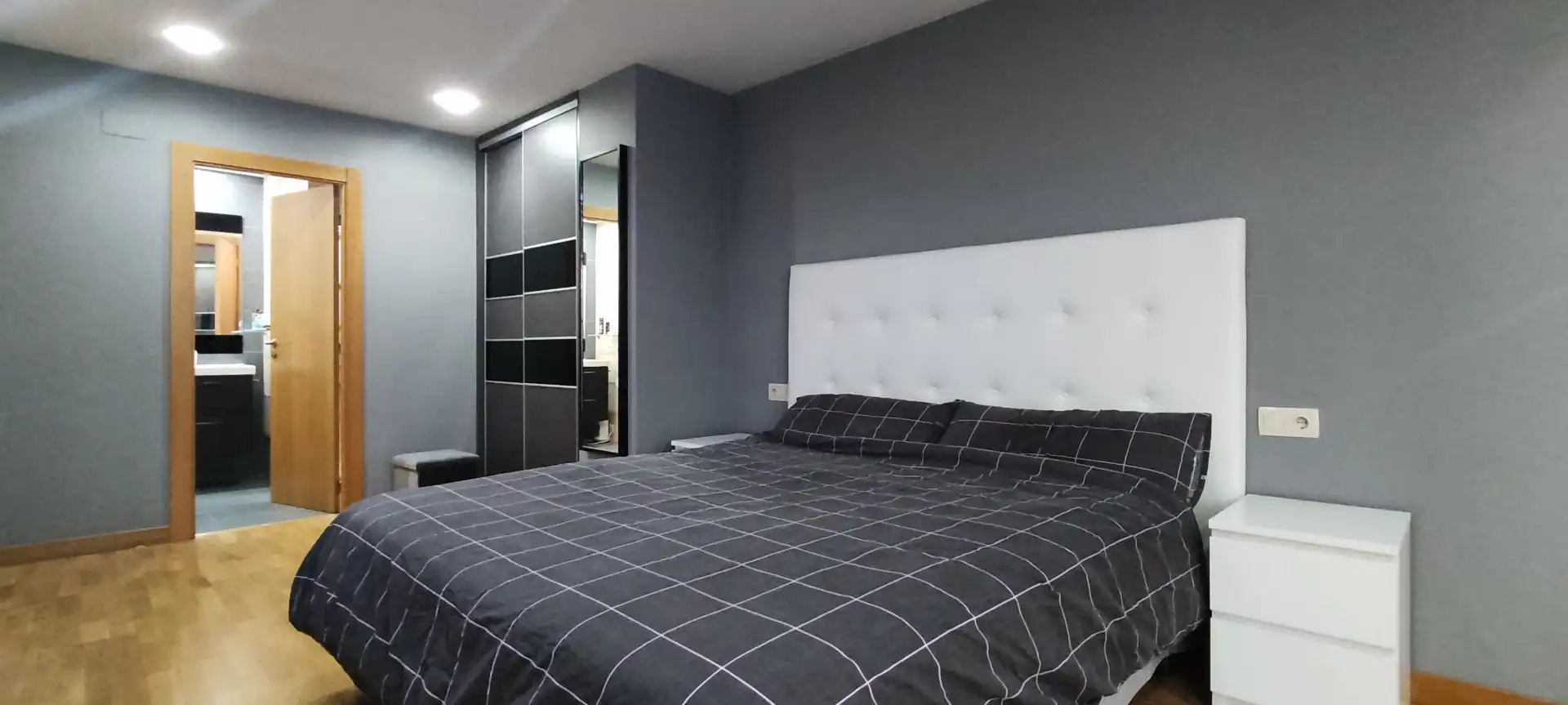 Habitación de Apartamento en venta en Arnedo con Aire acondicionado, Calefacción y Parquet