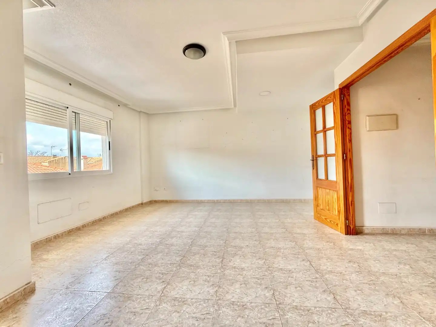 Sala d'estar de Casa o xalet en venda en Los Alcázares amb Aire condicionat, Terrassa i Traster