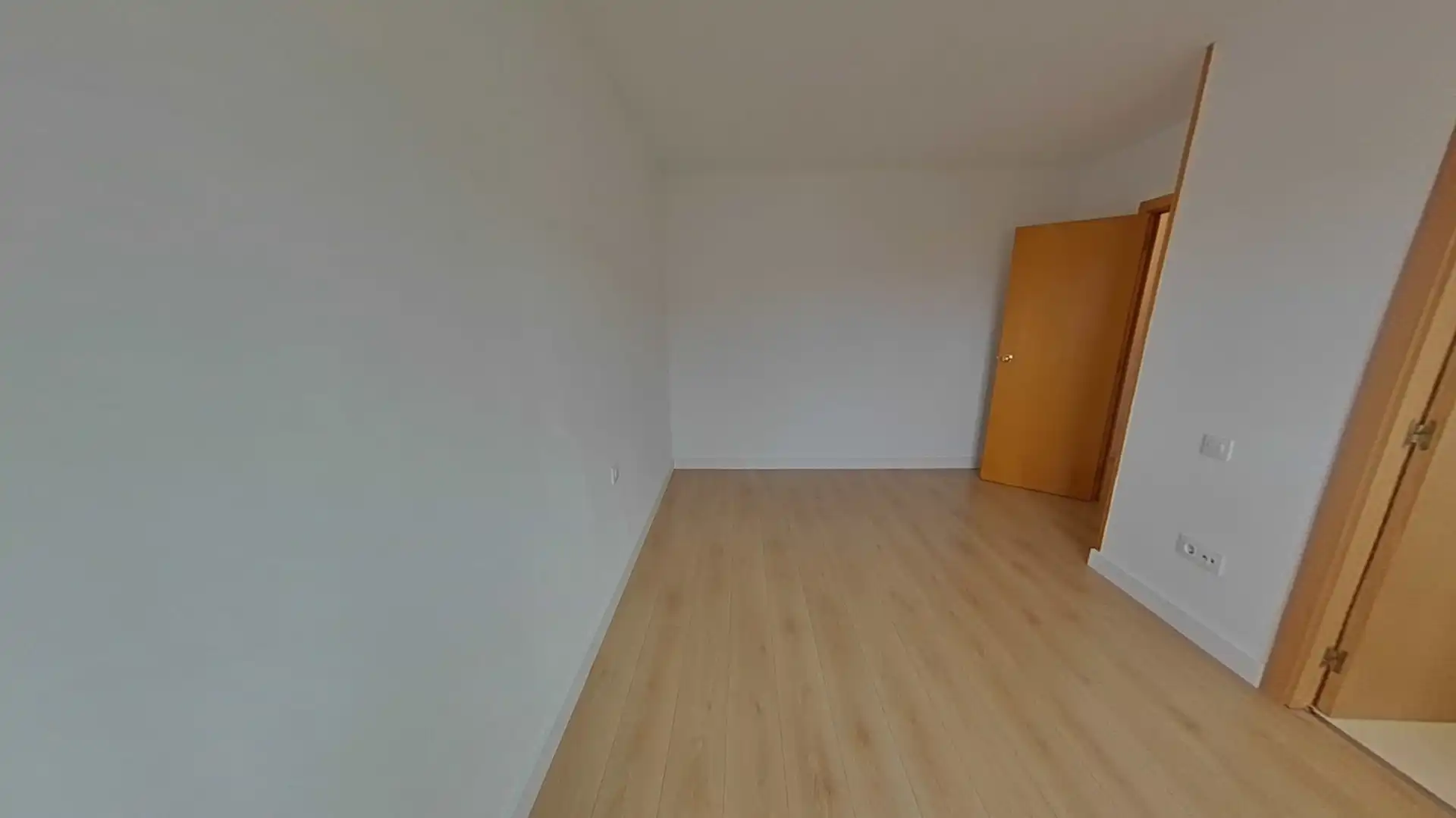 Habitación de Piso en venta en Girona con Calefacción y Parquet