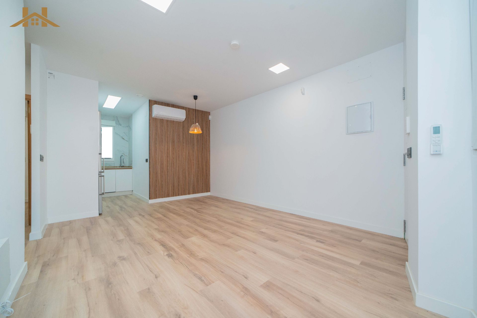 Flat for sale in Móstoles  with Air Conditioner and Heating