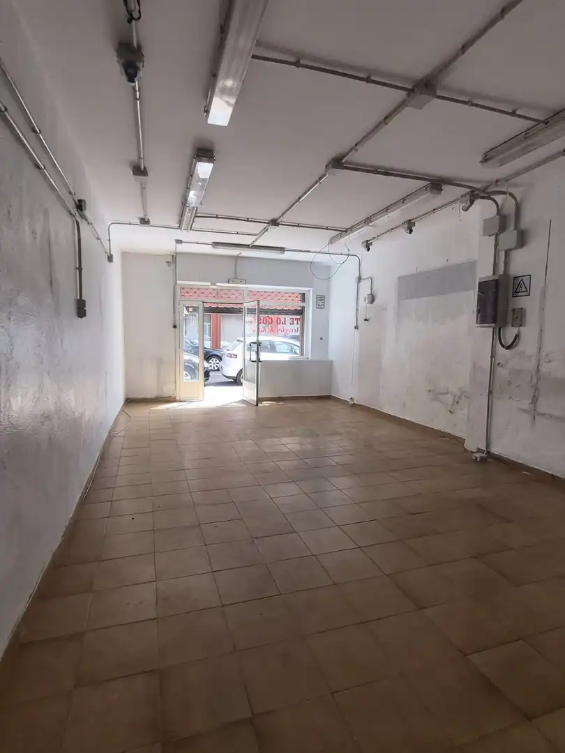 Local comercial en venda a Calle PLATERO REBOLLO 3 3, imagen 5