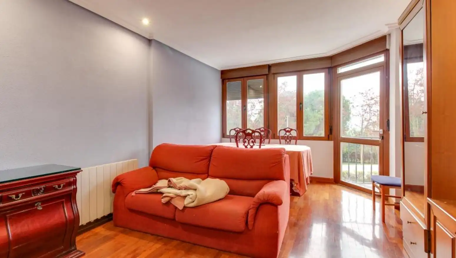 Sala de estar de Casa o chalet en venta en Cabrerizos con Calefacción, Jardín privado y Parquet