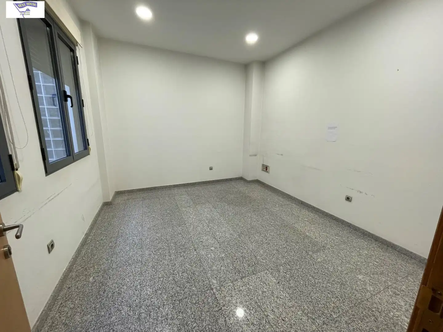 Bureau avec ascenseur à louer à Centro, imagen 13