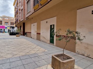Local commercial à vendre à Lorca Ciudad
