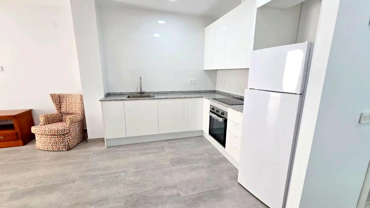 Kitchen of Apartments for rent in Gandia  with Furnished