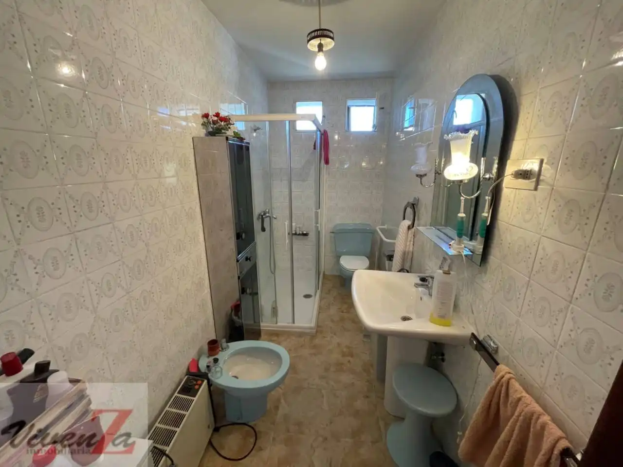 Baño de Casa o chalet en venta en Muelas del Pan con Calefacción, Jardín privado y Terraza