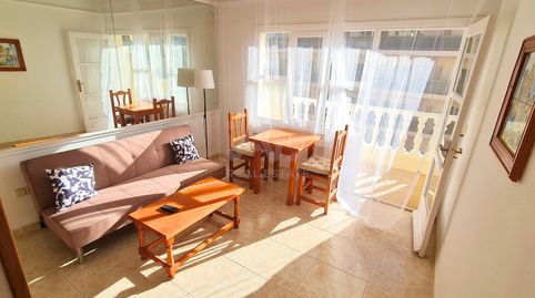 Foto 2 de Piso en venta en La Carihuela - Los Nidos, Torremolinos