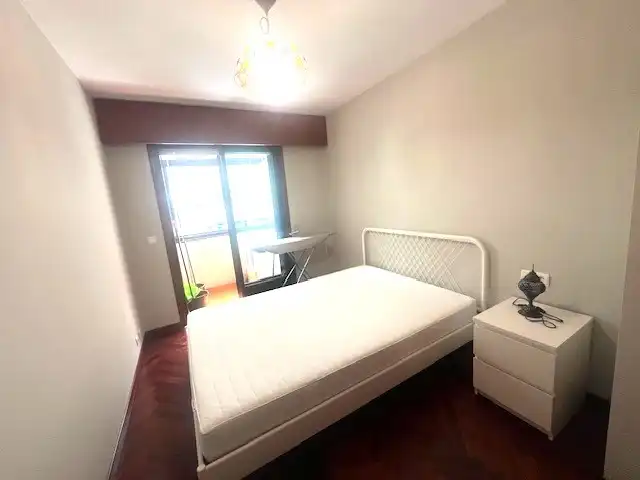 Schlafzimmer von Wohnung zur Miete in A Coruña Capital  mit Heizung, Parkett und Terrasse