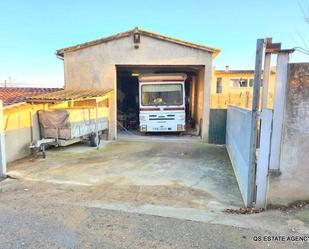 Parkplatz von Geschaftsraum miete in Medinyà