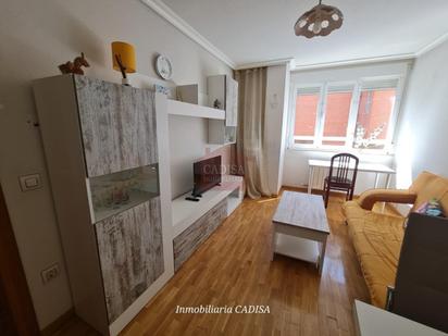 Living room of Flat for sale in Salamanca Capital  with Heating and Furnished