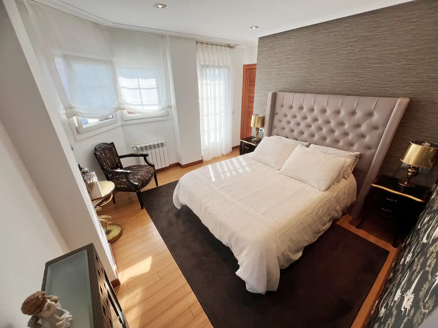 Dormitori de Casa o xalet en venda en Corvera de Asturias amb Calefacció, Parquet i Terrassa