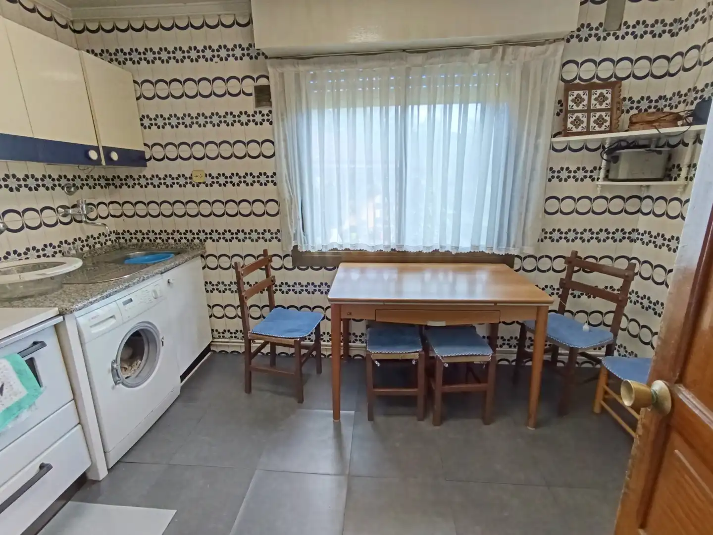 Küche von Wohnung zum Verkauf in Amurrio mit Privatgarten und Möbliert