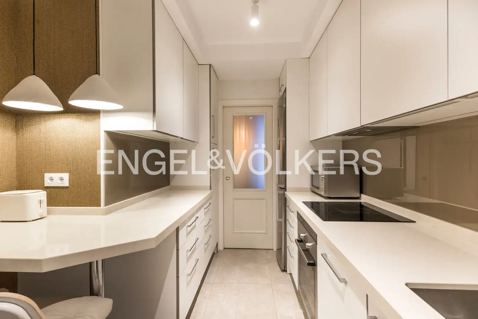 Kitchen of Flat for rent in Madrid  with Air Conditioner, Heating and Terrace