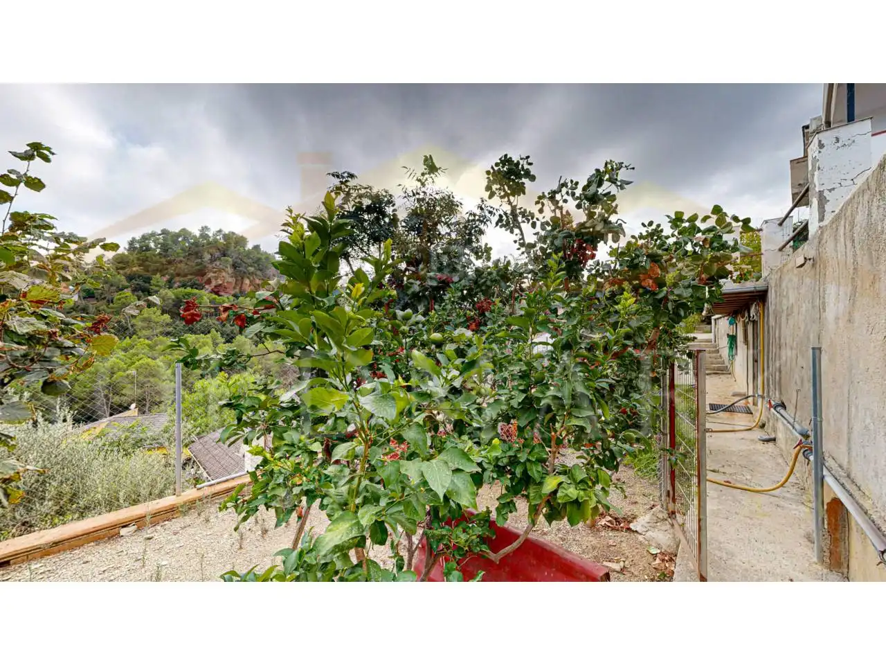 Jardín de Casa o chalet en venta en Corbera de Llobregat con Aire acondicionado, Calefacción y Jardín privado