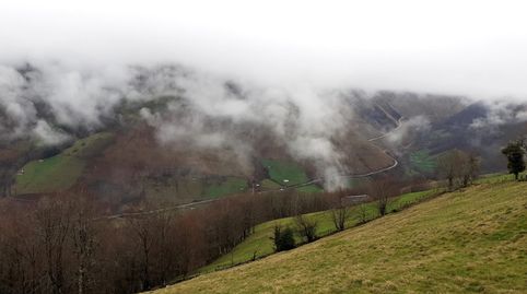 Foto 4 de Finca rústica en venta en N/a, -1, Vega de Pas, Cantabria