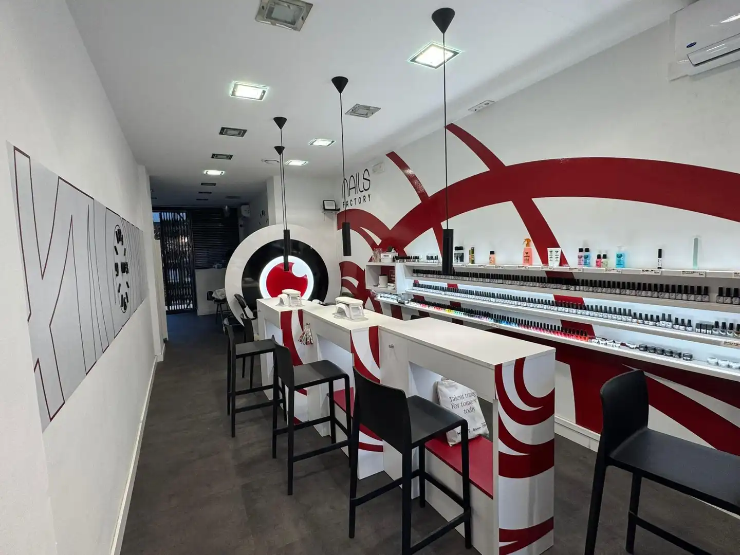 Commercial properties for transfer in Sabadell  with Furnished